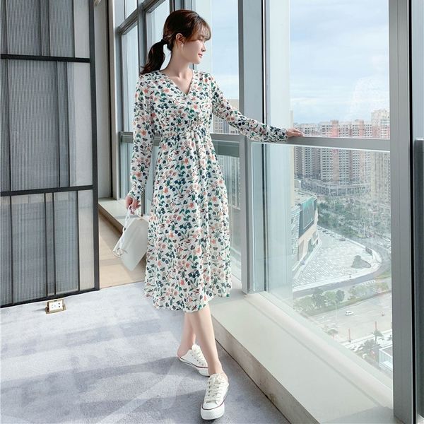 nmnvb girl's 2020 xiaoqing xinsen women's literature and art autumn dress age reduction temperament v-neck shows thin flower chiff, Black;gray
nmnvb girl's 2020 xiaoqing xinsen women's literature and art autumn dress age reduction temperament v-neck shows thin flower chiff, Black;gray