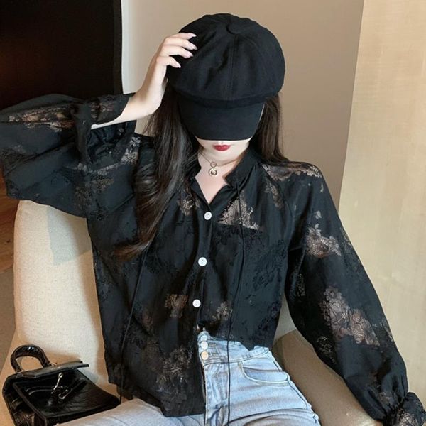 autumn clothing 2020 nian new style female fashion hong kong flavor vintage lace long sleeve sun blocking shirt loose slimming t, White
autumn clothing 2020 nian new style female fashion hong kong flavor vintage lace long sleeve sun blocking shirt loose slimming t, White