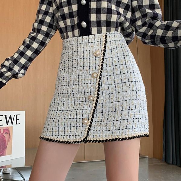 skirts autumn winter fashion elegant tweed skirt women single-breasted high waist plaid a- line short 2021, Black
skirts autumn winter fashion elegant tweed skirt women single-breasted high waist plaid a- line short 2021, Black