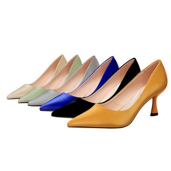 2020 shoes designer luxury towel skin bombs from high heel alien pointed toe women wedding balls big 126 l9q1, Black
2020 shoes designer luxury towel skin bombs from high heel alien pointed toe women wedding balls big 126 l9q1, Black