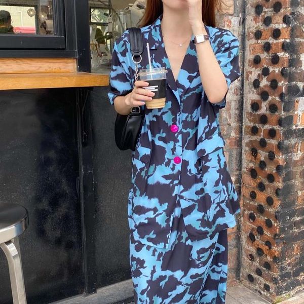 women print 2pcs set korean chic turn-down collar short sleeve long blouse + high waist midi skirt ladies two piece set suit new1, White
women print 2pcs set korean chic turn-down collar short sleeve long blouse + high waist midi skirt ladies two piece set suit new1, White