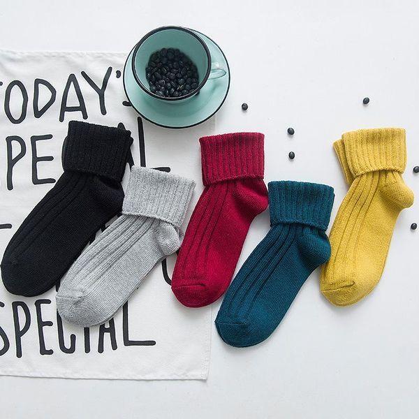 autumn and winter new women fashion cotton socks solid color knitted socks1, Black;white
autumn and winter new women fashion cotton socks solid color knitted socks1, Black;white