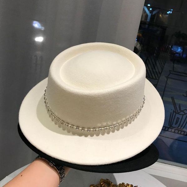 stingy brim hats 202109-may39167 british style autumn wool shining rhinestone chain lady fedoras cap women leisure hat, Blue;gray
stingy brim hats 202109-may39167 british style autumn wool shining rhinestone chain lady fedoras cap women leisure hat, Blue;gray