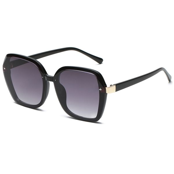 summer ladies cycling sun glasses classic style sunglasses women outdoor glasses men beach sunglasses model taking snaps ing, White;black
summer ladies cycling sun glasses classic style sunglasses women outdoor glasses men beach sunglasses model taking snaps ing, White;black