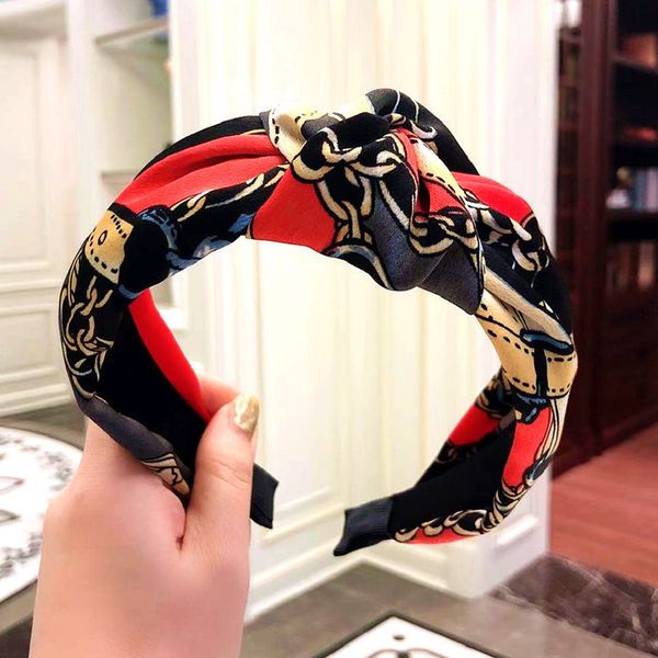 retro cross-knotted headband, simple temperament female headwear, net celebrity, same face wash headband gd1246, Silver
retro cross-knotted headband, simple temperament female headwear, net celebrity, same face wash headband gd1246, Silver