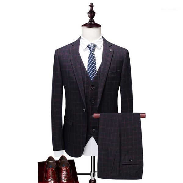 men's suits & blazers 2021 british style men's groom wedding dress plaid formal set men fashion casual business suit 3-piece jacke, White;black
men's suits & blazers 2021 british style men's groom wedding dress plaid formal set men fashion casual business suit 3-piece jacke, White;black