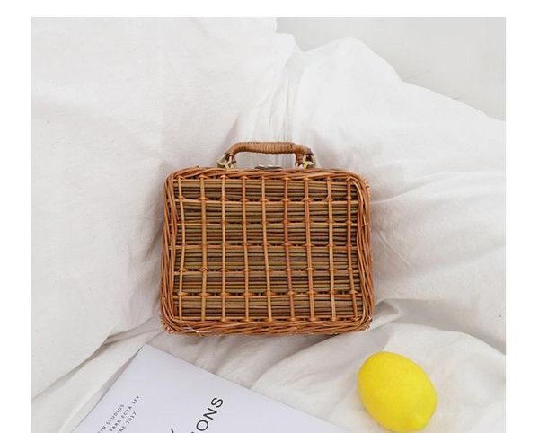 women summer rattan bags vintage large capacity square straw handmade woven beach crossbody bags circle bohemia bali handbags
women summer rattan bags vintage large capacity square straw handmade woven beach crossbody bags circle bohemia bali handbags