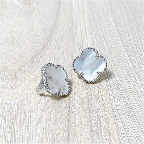 fashion four leaf clover stud earrings silver titanium stainless steel stud earrings for women jewelry with box with stamp ing, Golden;silver
fashion four leaf clover stud earrings silver titanium stainless steel stud earrings for women jewelry with box with stamp ing, Golden;silver