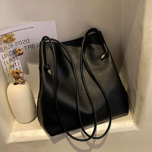 shoulder bags veryme vintage simple female pack ladies travel shopping handbags women large capacity bucket bolso mujer informal
shoulder bags veryme vintage simple female pack ladies travel shopping handbags women large capacity bucket bolso mujer informal