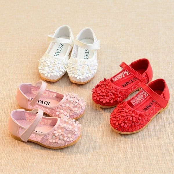 new fashion cut-outs girls sandals princess flowers shoes children's shoe girl summer kids lace sandals infant shoes red y200619, Black;red
new fashion cut-outs girls sandals princess flowers shoes children's shoe girl summer kids lace sandals infant shoes red y200619, Black;red