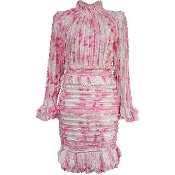 casual dresses european american catwalk models 2021 stand-up collar long-sleeved ruffled slimming buttocks snowflake velvet print dress, Black;gray
casual dresses european american catwalk models 2021 stand-up collar long-sleeved ruffled slimming buttocks snowflake velvet print dress, Black;gray