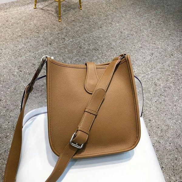 bags new style pu female bag leather fashion handbag lady shoulder bag simple texture diagonal female leather tote
bags new style pu female bag leather fashion handbag lady shoulder bag simple texture diagonal female leather tote