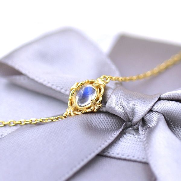 new product jianmu natural light jewelry moonstone crystal crystal925 pure silver new product jianmu natural light jewelry moonstone bracele, Golden;silver
new product jianmu natural light jewelry moonstone crystal crystal925 pure silver new product jianmu natural light jewelry moonstone bracele, Golden;silver
