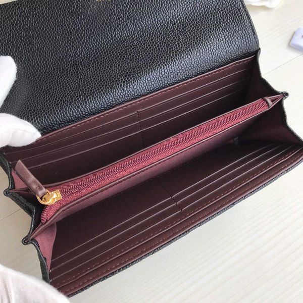 genuinel leather mens wallet with box luxurys designers wallet womens wallet purese credit card holder passport holder 118, Red;black
genuinel leather mens wallet with box luxurys designers wallet womens wallet purese credit card holder passport holder 118, Red;black