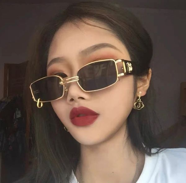 net red women korean fashion metal hip-hop sunglasses cool man wu yifan co branded with personality, White;black
net red women korean fashion metal hip-hop sunglasses cool man wu yifan co branded with personality, White;black
