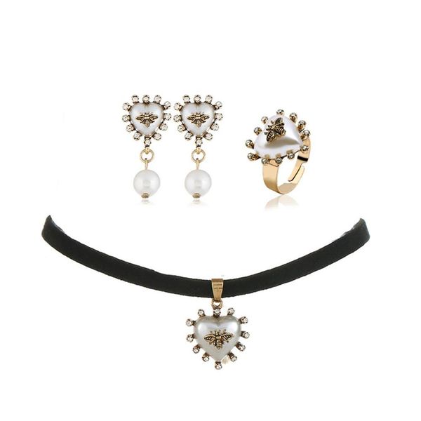 diamonds pendant pearls dangle earrings heart ring for women retro luxury bee pearl jewelry set girl bride wedding accessories qtdq9, Slivery;golden
diamonds pendant pearls dangle earrings heart ring for women retro luxury bee pearl jewelry set girl bride wedding accessories qtdq9, Slivery;golden