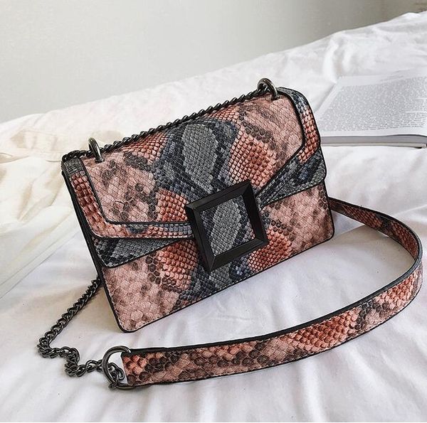 серпантин shouder сумки женские сумки кошелек цепи crossbody сумки высокого качества женщины лепестковые различные стили
серпантин shouder сумки женские сумки кошелек цепи crossbody сумки высокого качества женщины лепестковые различные стили