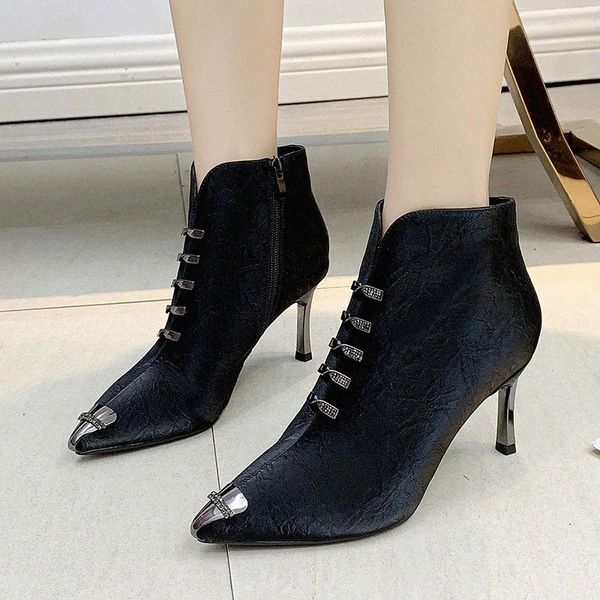 2020 autumn winter zip stitch ankle boots crystal pointed toe high hels dress shoes thin heels botas retro mujer fashion 8486n #1f32, Black
2020 autumn winter zip stitch ankle boots crystal pointed toe high hels dress shoes thin heels botas retro mujer fashion 8486n #1f32, Black
