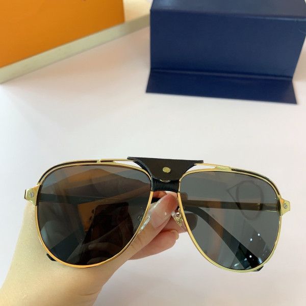 new ct0192s design sunglasses for women popular fashion summer style with the stones uv400 protection lens come with case 0192s, White;black
new ct0192s design sunglasses for women popular fashion summer style with the stones uv400 protection lens come with case 0192s, White;black