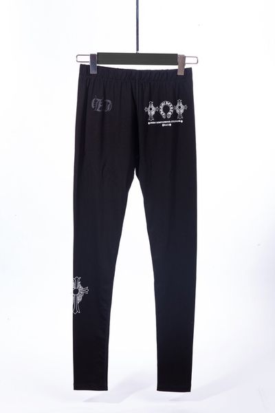 outlet brand cross + horseshoe print selected cotton elastic dust-fabric, light and soft, Black
outlet brand cross + horseshoe print selected cotton elastic dust-fabric, light and soft, Black