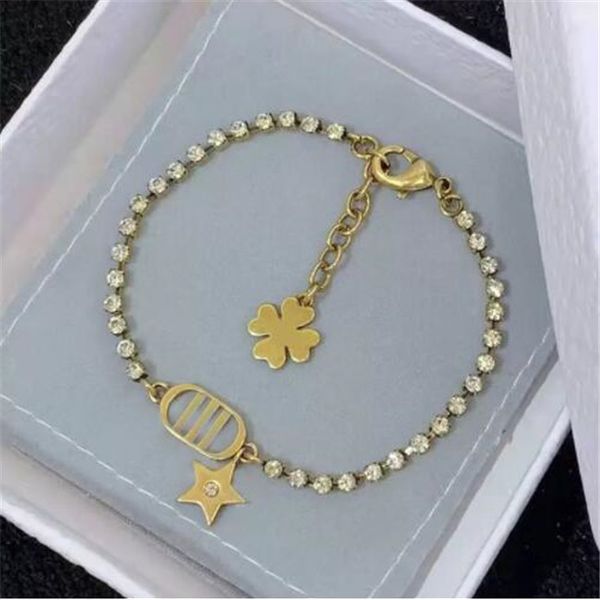 luxury designers bracelet rhinestone star women's bracelets fashion jewelry party charm bracelets very beautiful, Golden;silver
luxury designers bracelet rhinestone star women's bracelets fashion jewelry party charm bracelets very beautiful, Golden;silver