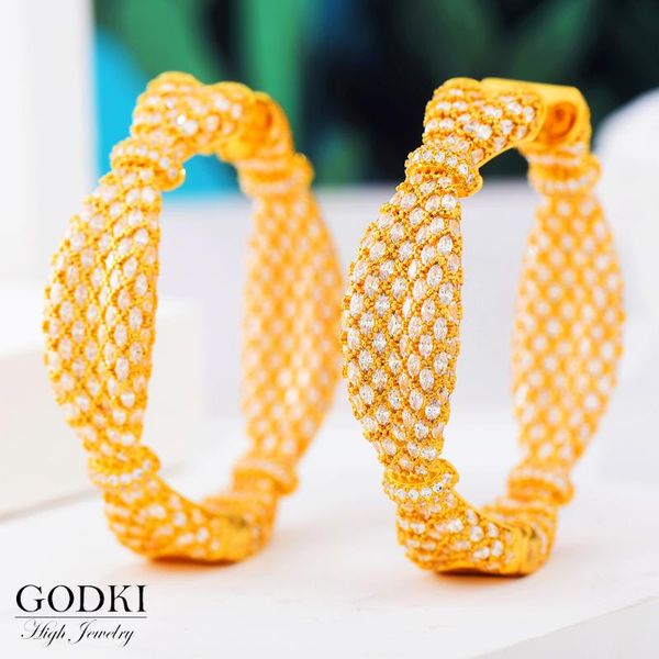 hoop & huggie godki luxury ear candy statement big earrings for women wedding cubic zircon cz dubai bridal round circle earring 2021, Golden;silver
hoop & huggie godki luxury ear candy statement big earrings for women wedding cubic zircon cz dubai bridal round circle earring 2021, Golden;silver