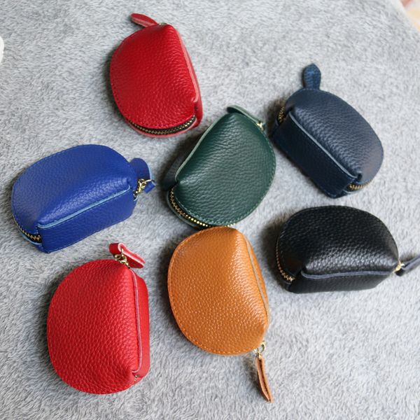 leather mini multifunctional coin purse small card bag retro zipper coin wallet, Red;black 
leather mini multifunctional coin purse small card bag retro zipper coin wallet, Red;black