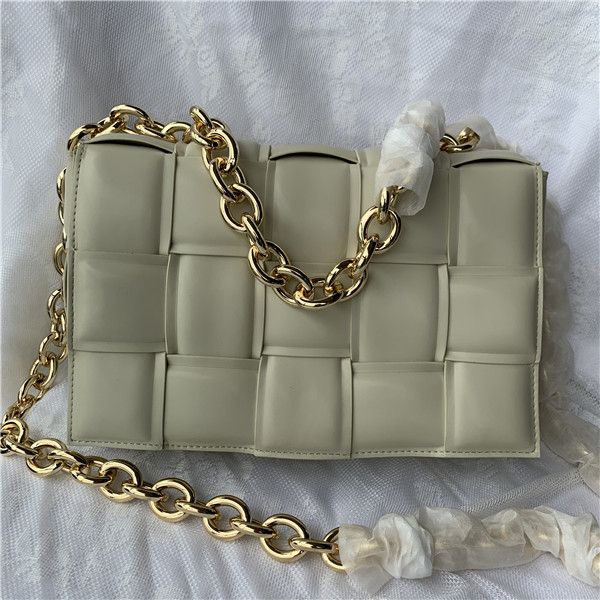 2021 color wide luxury handbag high-end designer brand handbag women small shoulder bag zipper mini square bag mobile women messenger bags
2021 color wide luxury handbag high-end designer brand handbag women small shoulder bag zipper mini square bag mobile women messenger bags