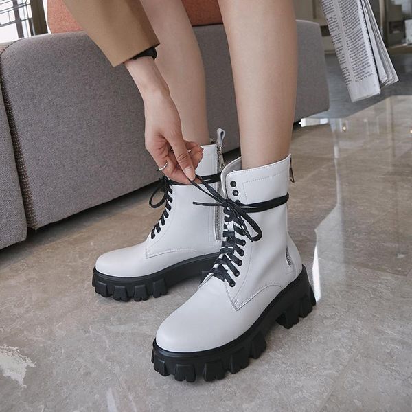 retro ladies ankle boots 2020 winter genuine leather chunky high heels shoes woman platform working motorcycle boots, Black
retro ladies ankle boots 2020 winter genuine leather chunky high heels shoes woman platform working motorcycle boots, Black