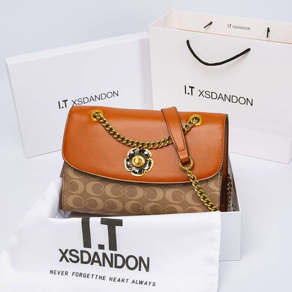 luxurys designers hong kong 2021 new leather women's advanced camellia messenger chain shoulder bag
luxurys designers hong kong 2021 new leather women's advanced camellia messenger chain shoulder bag