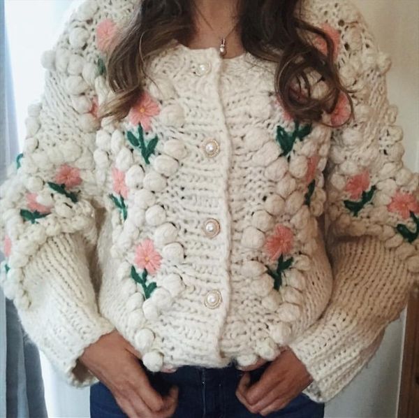 women's knits & tees 2021 style for autumn and winter sophisticated single-breasted coarse yarn sweater women clothing, White
women's knits & tees 2021 style for autumn and winter sophisticated single-breasted coarse yarn sweater women clothing, White