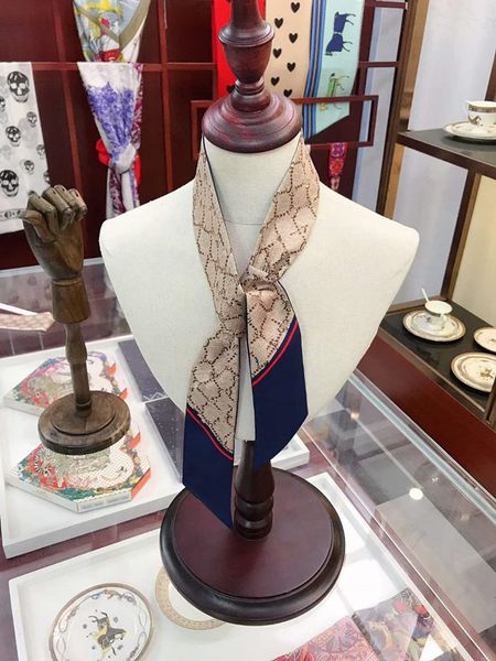 2022 classic silk handbag bag scarf headbands women letter flower grade hair bands 8x120cm no box with tags, Blue;gray
2022 classic silk handbag bag scarf headbands women letter flower grade hair bands 8x120cm no box with tags, Blue;gray