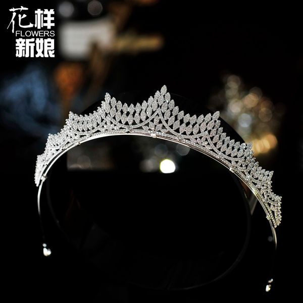 high end xianqi zircon bridal headdress wedding dress princess crown atmosphere simple, Silver
high end xianqi zircon bridal headdress wedding dress princess crown atmosphere simple, Silver