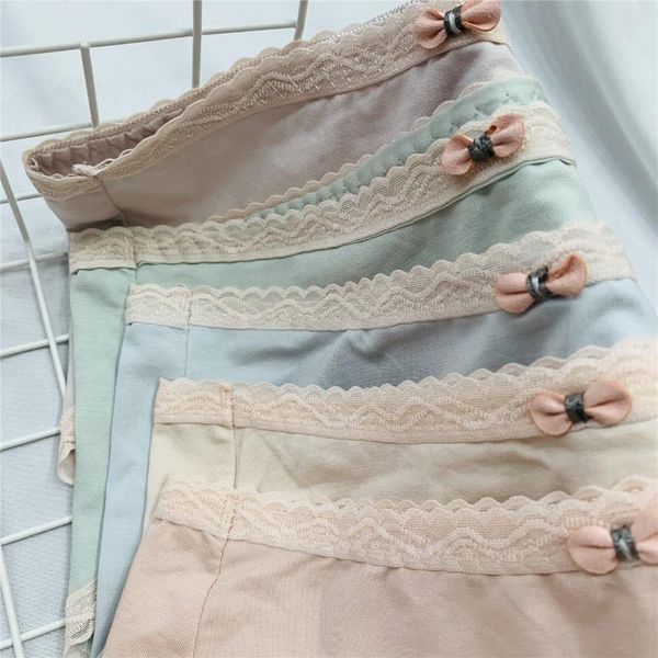 women's panties japanese style autumn and winter high elastic lace color matching modal briefs, Black;pink
women's panties japanese style autumn and winter high elastic lace color matching modal briefs, Black;pink