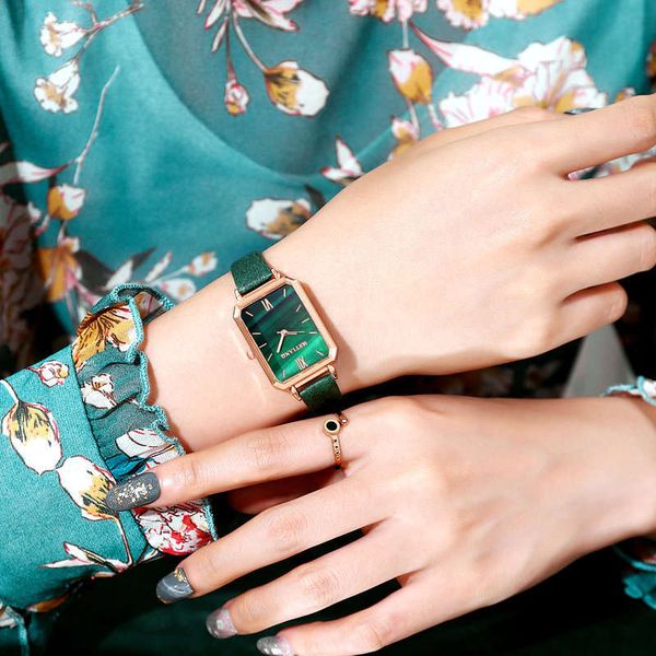zheng shuang same watch 2020 new watch women's minority simple temperament square student waterproof small green watch, Slivery;brown
zheng shuang same watch 2020 new watch women's minority simple temperament square student waterproof small green watch, Slivery;brown