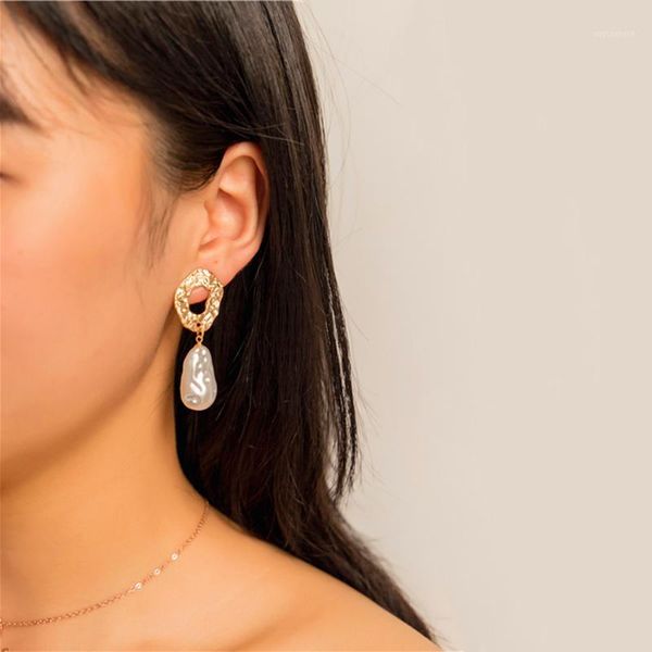 stud ghidbk hammered irregular fake pearls pendant earrings baroque pearl awesome hollow earring chic stylish charming earrings1, Golden;silver
stud ghidbk hammered irregular fake pearls pendant earrings baroque pearl awesome hollow earring chic stylish charming earrings1, Golden;silver