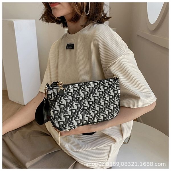 factory store shop women's bag 2022 summer new single shoulder foreign style messenger korean ins fashion trend small fragrance armpit
factory store shop women's bag 2022 summer new single shoulder foreign style messenger korean ins fashion trend small fragrance armpit