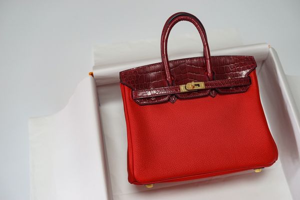by order wholesale real crocodile+togo design briikin handbag 25cm,2colorsfully handmade wax thread,gold and silver hardware,fast delivery
by order wholesale real crocodile+togo design briikin handbag 25cm,2colorsfully handmade wax thread,gold and silver hardware,fast delivery