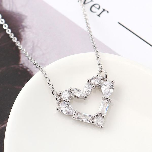 new fashion retro geometric pendant collar double chains leather simple choker heart necklace gift for women girl 139261, Silver
new fashion retro geometric pendant collar double chains leather simple choker heart necklace gift for women girl 139261, Silver