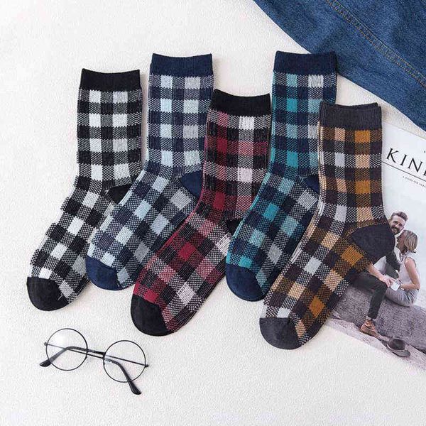 autumn and winter high street plaid trend brand tube socks men's high-socks japanese and korean retro sports men's socks 220105, Black
autumn and winter high street plaid trend brand tube socks men's high-socks japanese and korean retro sports men's socks 220105, Black