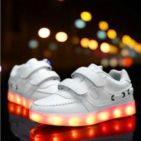7ipupas 25-40 fashion children led shoes good quality 11 colors light up sole glowing sneakers for girls boys student kids shoes 201009, Black
7ipupas 25-40 fashion children led shoes good quality 11 colors light up sole glowing sneakers for girls boys student kids shoes 201009, Black