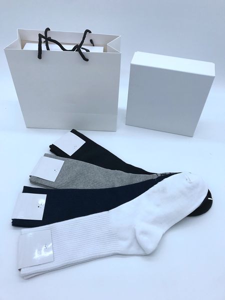 fashion socks casual socks luxury designer men and women fashion sports sock 100% cotton letter printing fashion socks, Black
fashion socks casual socks luxury designer men and women fashion sports sock 100% cotton letter printing fashion socks, Black