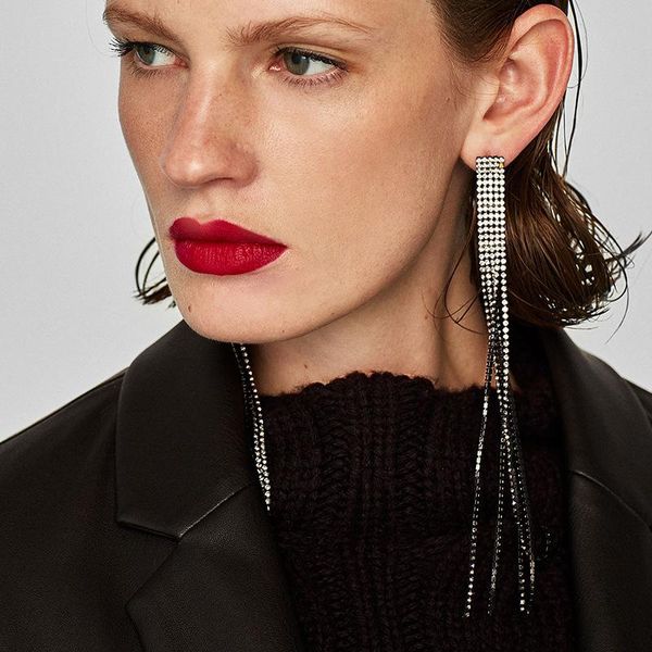classic super long tassels pendants earrings woman full rhinestone golden gun black shining symmetric europe and america gift, Silver
classic super long tassels pendants earrings woman full rhinestone golden gun black shining symmetric europe and america gift, Silver