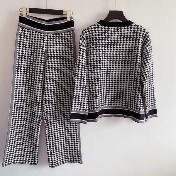 20fw womens two piece sets fashion sweater + pants suits for women new autumn and winter ladies tracksuits quality clothing s-l, White
20fw womens two piece sets fashion sweater + pants suits for women new autumn and winter ladies tracksuits quality clothing s-l, White