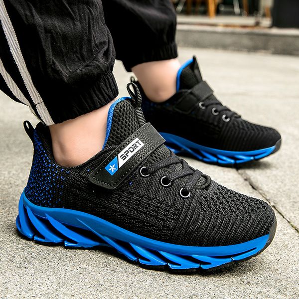 autumn kids shoes children sneakers blades soles child running walking tennis sneakers tenis infantil teenagers boys sport shoes 1007, Black;red
autumn kids shoes children sneakers blades soles child running walking tennis sneakers tenis infantil teenagers boys sport shoes 1007, Black;red