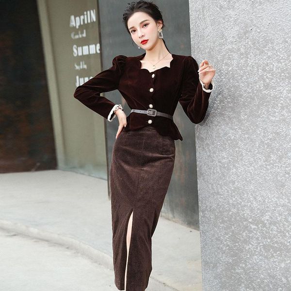 women's velour skirts front split pencil skirt girls long solid soft bottom for female 2021 spring autumn, Black
women's velour skirts front split pencil skirt girls long solid soft bottom for female 2021 spring autumn, Black