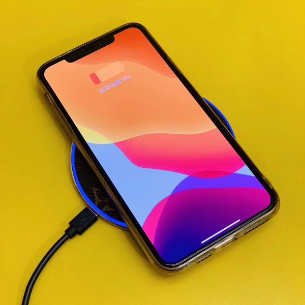 wireless charger cell phone chargers headphone wireless charger universal charging pad for iphone12 12pro 12promax 12mini
wireless charger cell phone chargers headphone wireless charger universal charging pad for iphone12 12pro 12promax 12mini