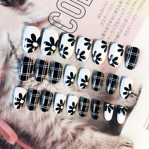 24pcs shiny fashion fake nails press on nails glitter decoration nail art reusable nail tools dropshipping, Red;gold
24pcs shiny fashion fake nails press on nails glitter decoration nail art reusable nail tools dropshipping, Red;gold