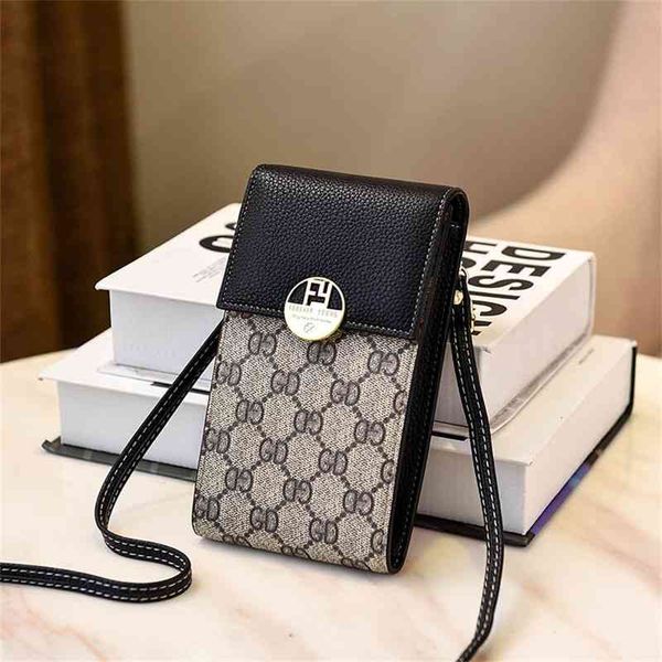60% clearance sale version versatile retro leisure one shoulder messenger bag for female students simple mini vertical mobile phone
60% clearance sale version versatile retro leisure one shoulder messenger bag for female students simple mini vertical mobile phone