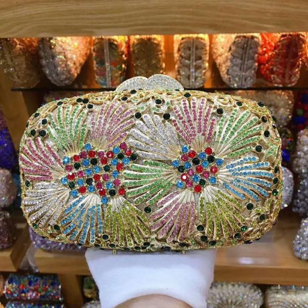 evening bags luxury diamond crystal blue golden clutch bag women party purse chain day mini handbags messenger
evening bags luxury diamond crystal blue golden clutch bag women party purse chain day mini handbags messenger